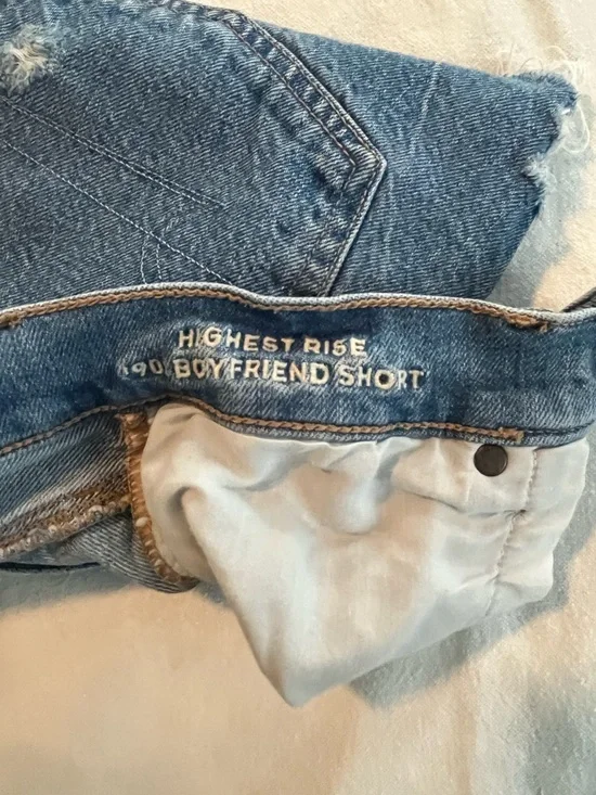 American Eagle Distressed Light Blue Denim Shorts Waist 26 Rise 11 Size 6 EUC - Picture 5 of 11